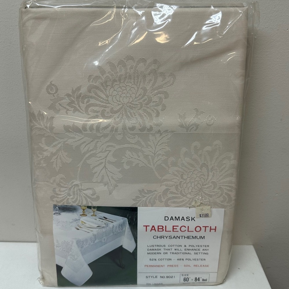 Vintage Chrysanthemum Damask Tablecloth Oval 60x84 Cream Cotton Blend Japan 9021